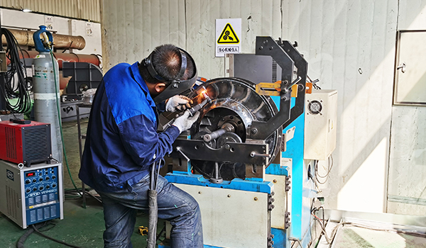 ���ķ����ƽ��У��-��ɽ��è���������ҽ��������Զ��