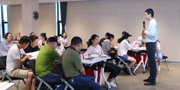 ��è����Ա����ѵ