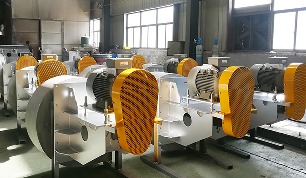 ���²���ʽ���ķ��