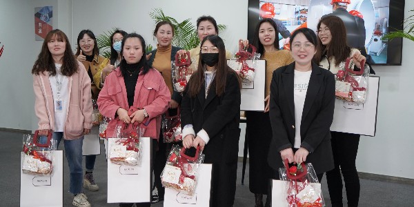 2023��è��������Ů���